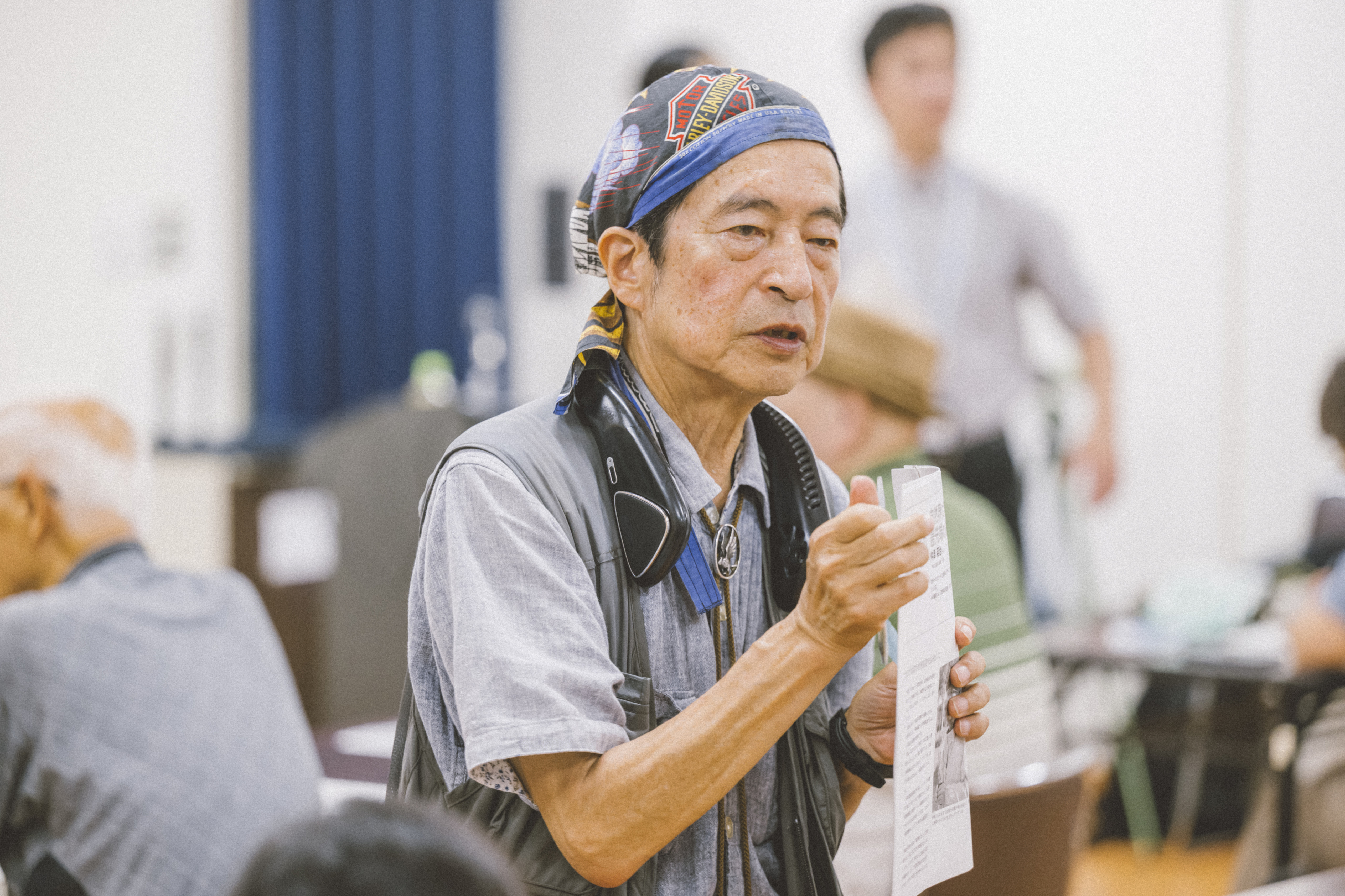 安西先生が講義をしている様子の写真